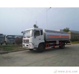 廣西3噸加油車廠家直銷 手續(xù)齊全，包辦營(yíng)運(yùn)證，助力高效運(yùn)輸